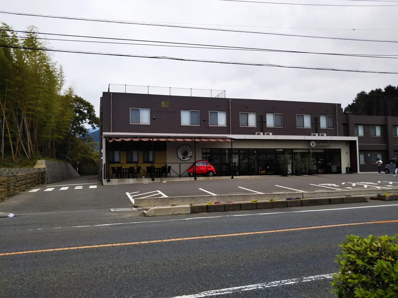 【下関市】大きな道路沿いのドイツ風カフェ「LUNA CAFE」が、お子様連れで楽しめる場所だった！ 下関市