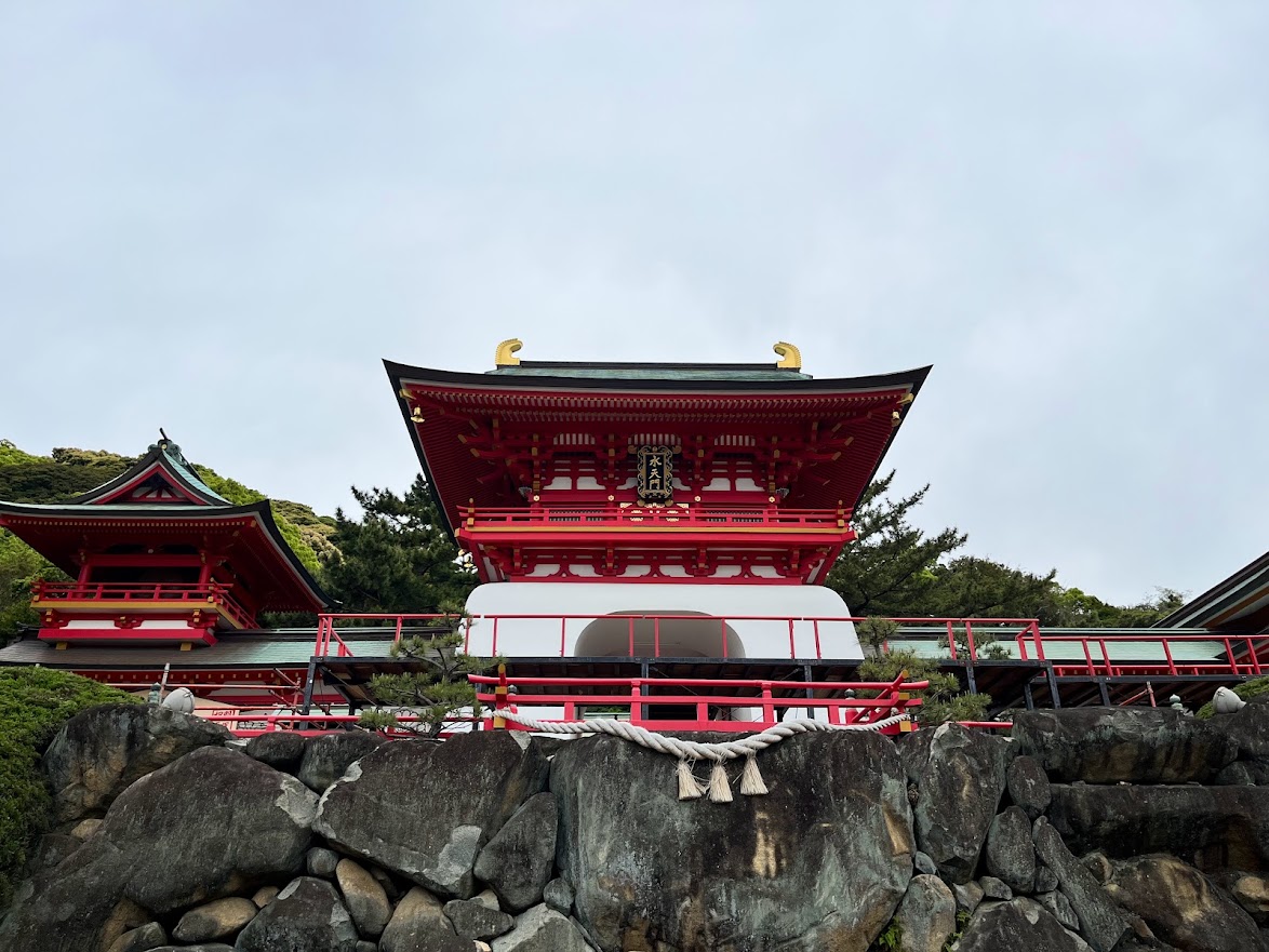 赤間神宮の隣の日本茶のラテ・スタンド